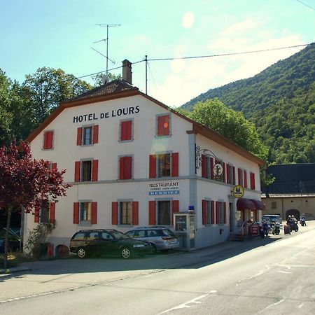 Hotel De L'Ours Vuiteboeuf Екстериор снимка