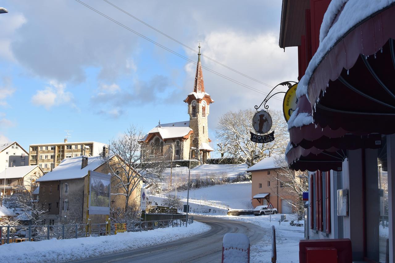 Hotel De L'Ours Vuiteboeuf Екстериор снимка